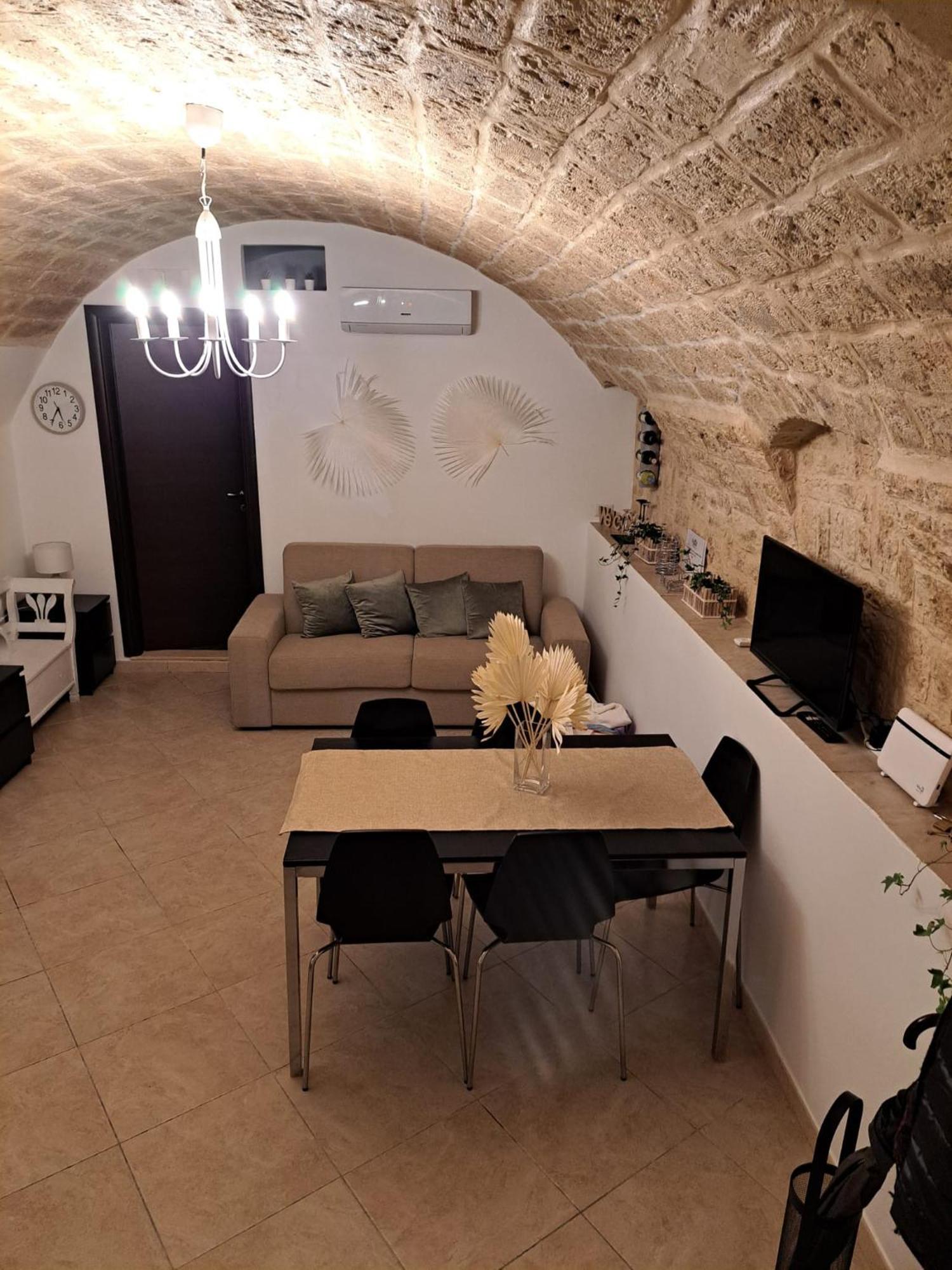 Myrrh Casa Vacanze Bari Exteriör bild